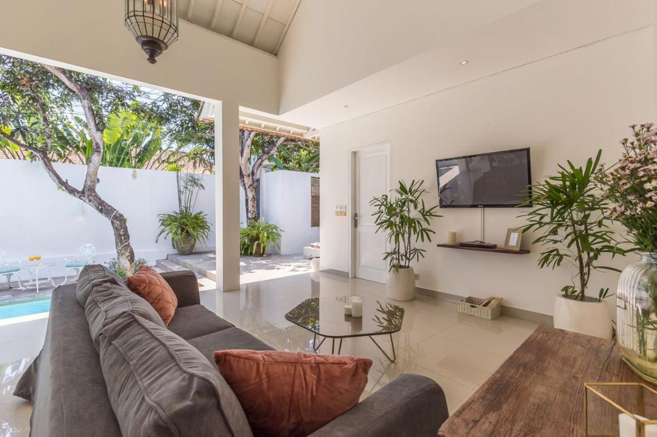Modern 3Br Pool Villa Verone In Seminyak, Bali Canggu  Bagian luar foto